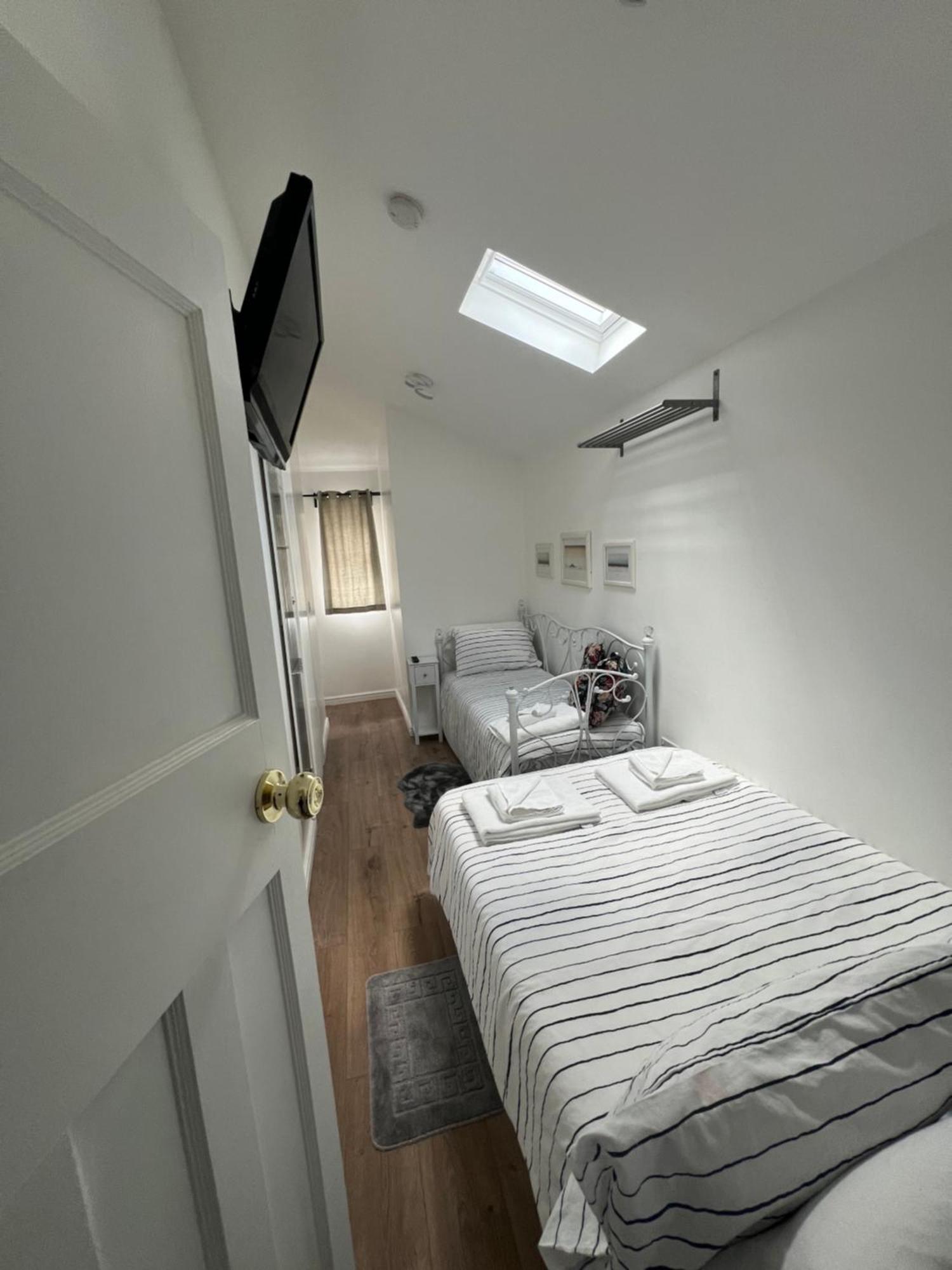 Cosy Studio Apartment, Flat In London تشيسلهورست المظهر الخارجي الصورة